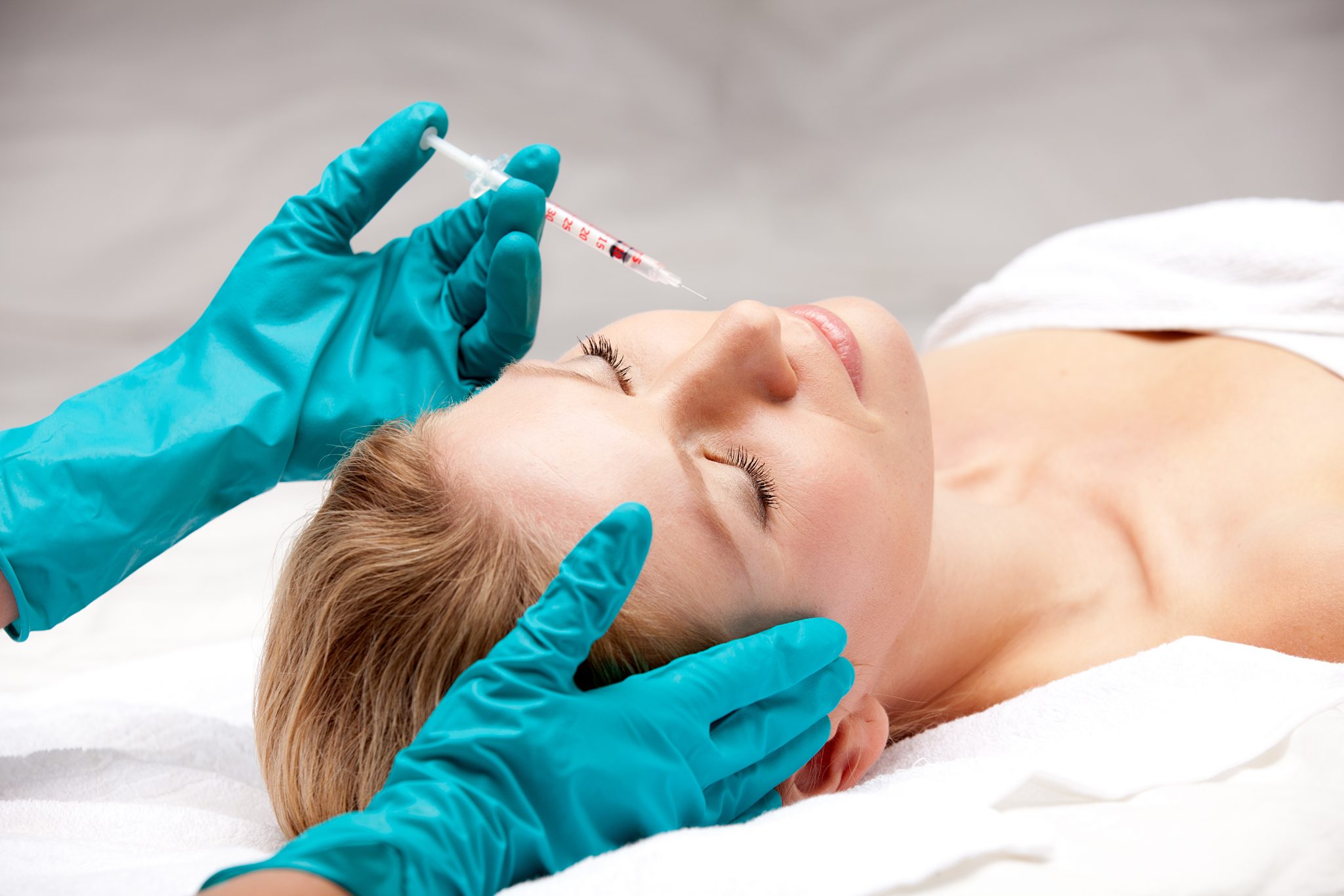 Toxina botulínica no dentista: para que serve (e por que não é só estética)